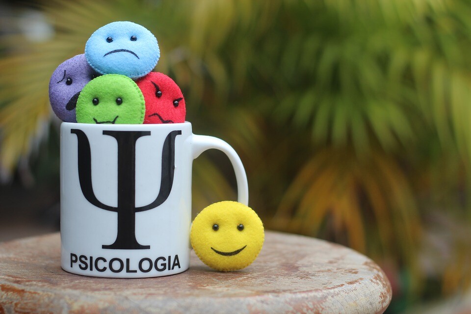o que dar de presente para a sogra caneca personalizada